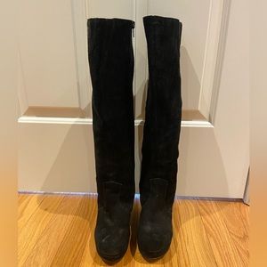 Steve Madden Black Suede Wedge Boot Size 7